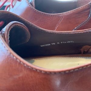 Women’s Cole Haan shoes size 7 medium.